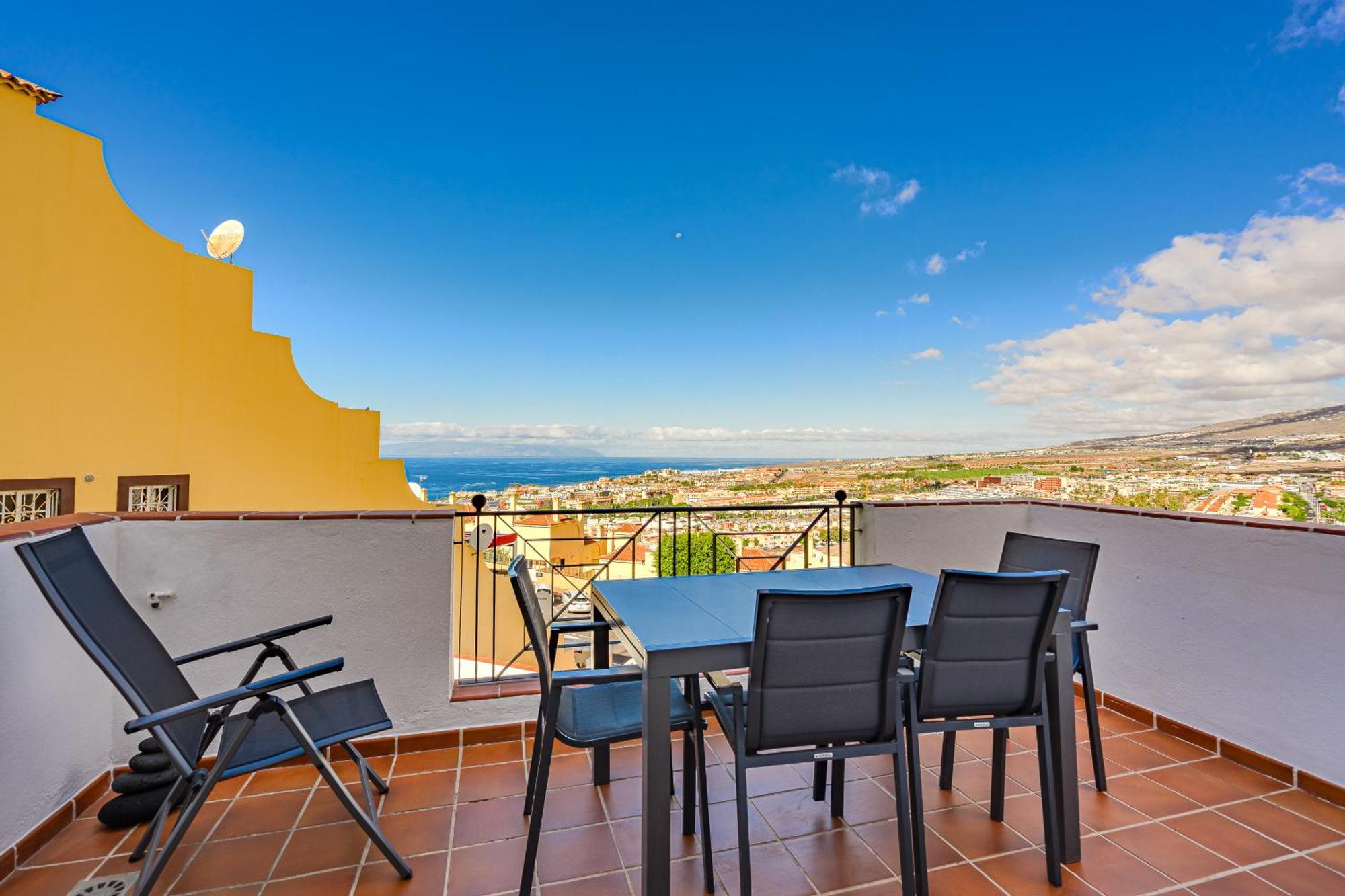 In Balcon Del Atlantico Costa Adeje (Tenerife)